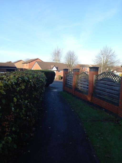 The Kilsyth,Detached Bungalow Warrington Eksteriør billede