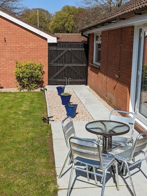 The Kilsyth,Detached Bungalow Warrington Eksteriør billede